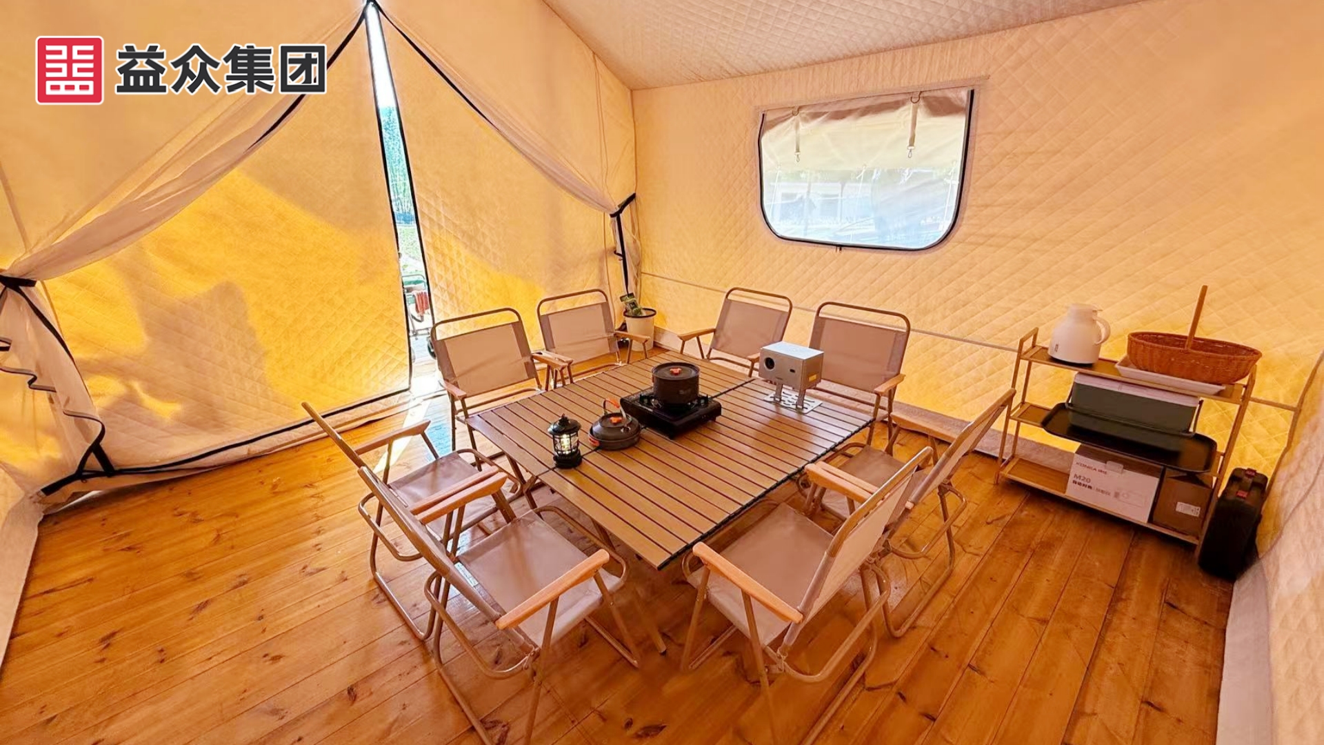 露營(yíng)地小帳篷內(nèi)部